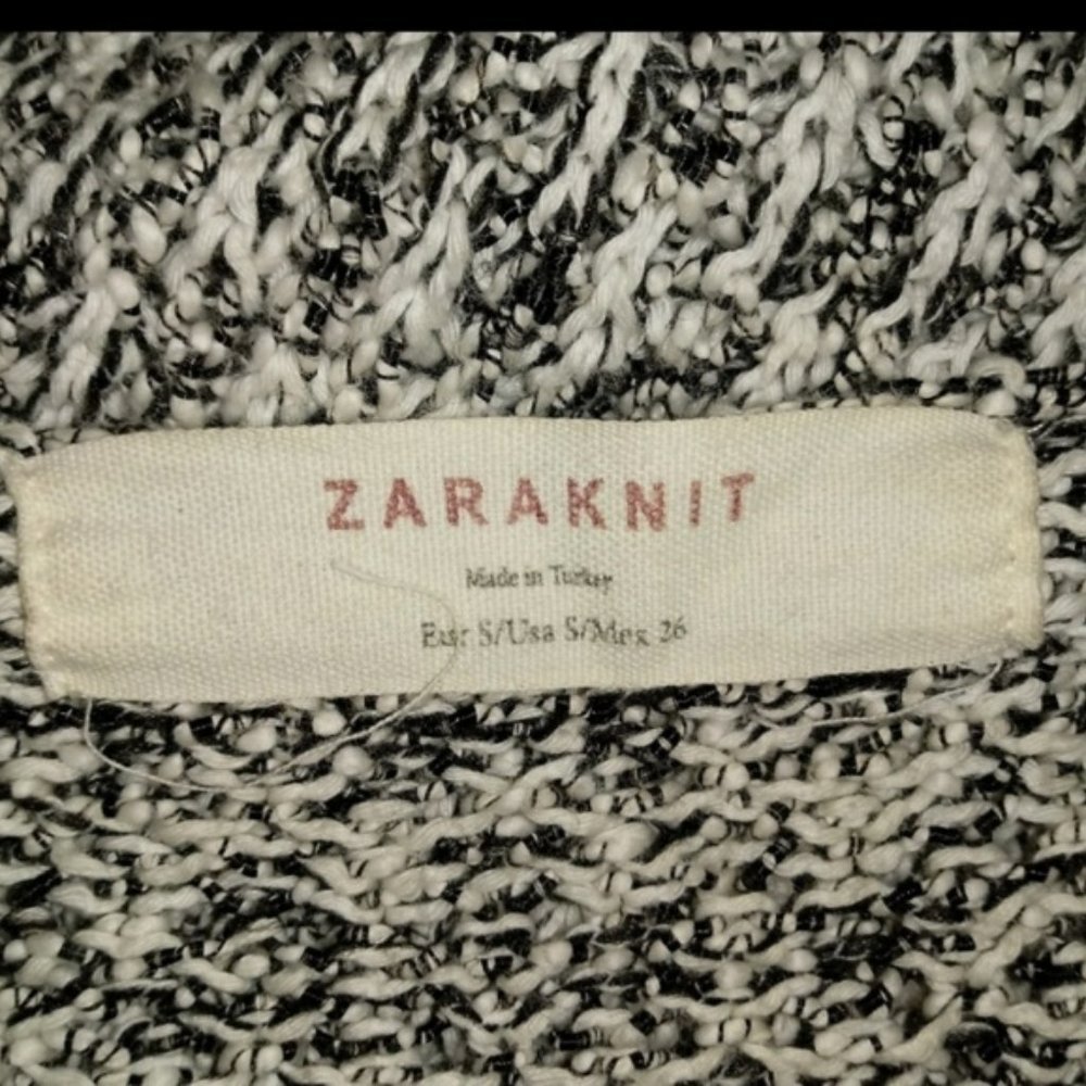 Zara Knit Open V neck Black White Knit Swe… - Picture 3 of 7